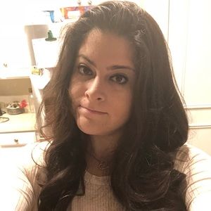 Meet your Posher, Shira